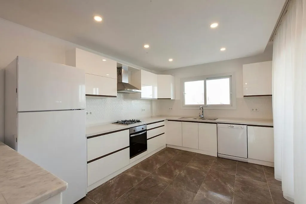 Ada Villas Beverly Hills 쿠사다시